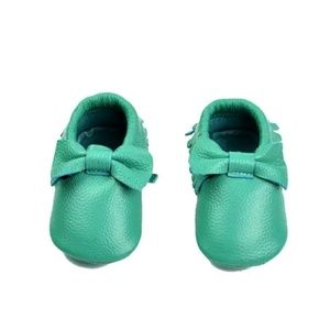 Baby infant toddler girl Leather moccasins with bows and fringe